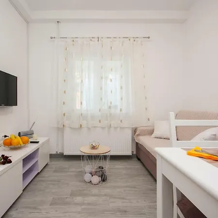 Marsela Apartment *